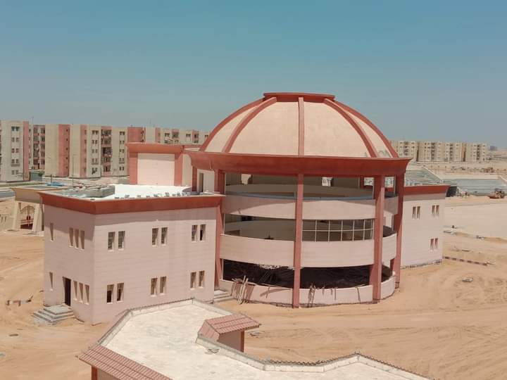 وزير الإسكان: ارتفاع معدلات تنفيذ المشروعات بمدينة العاشر من رمضان